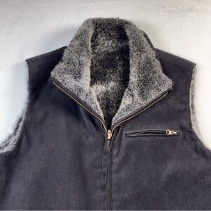 Reversible Faux Fur Suede Vest Medium Black Gray Layer Winter Versatile Elevated